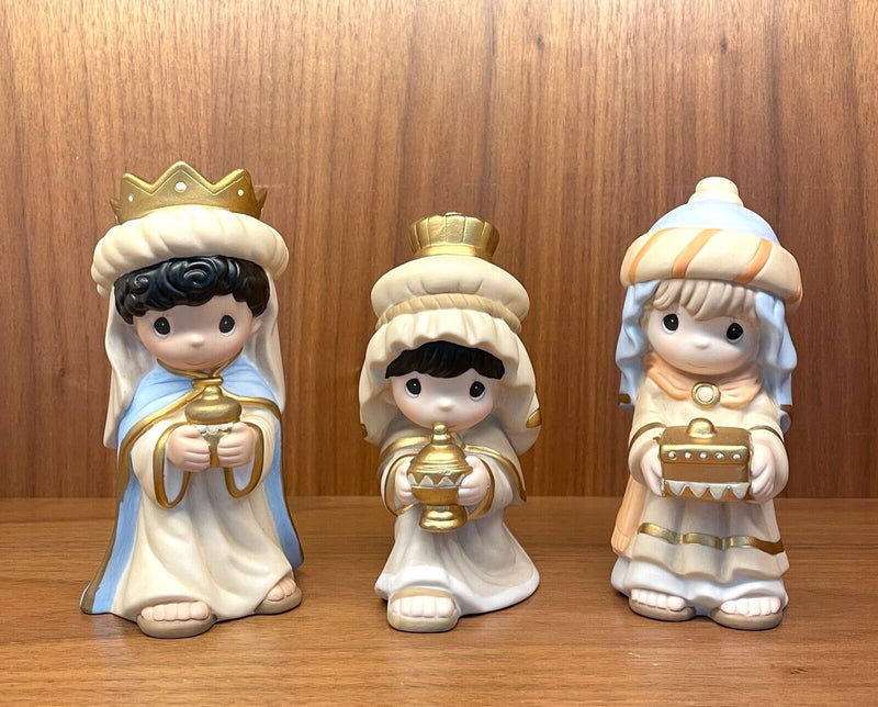 We Three Kings Nativity