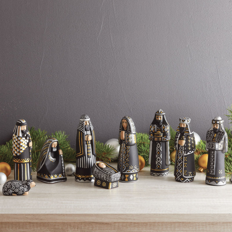 The First Noel Nativity